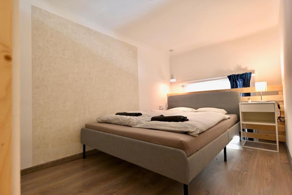 Cute Gallery Flat In Kiraly Street 부다페스트 외부 사진