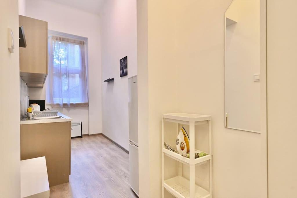 Cute Gallery Flat In Kiraly Street 부다페스트 외부 사진